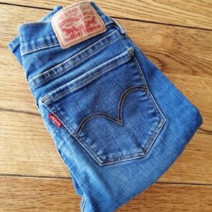 Levi's 710 skinny jeans size 24